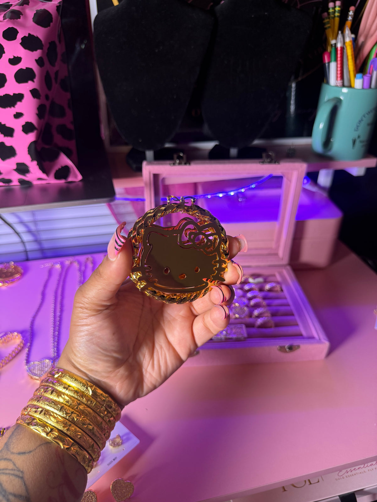 HELLO KITTY GOLD HOOP EARRINGS