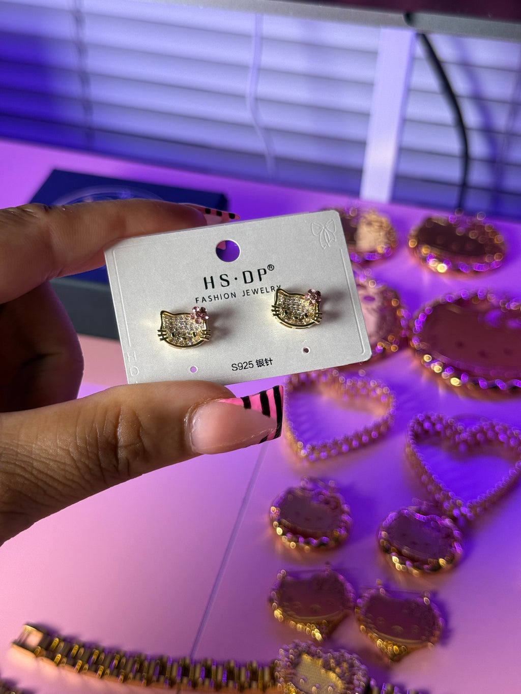 HELLO KITTY LIL STUDS