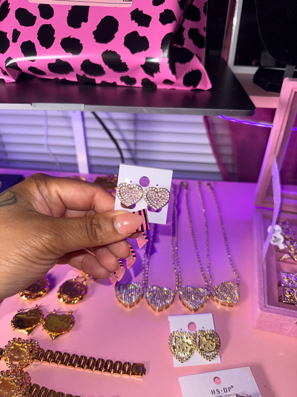 PINK HEART BLING STUDS