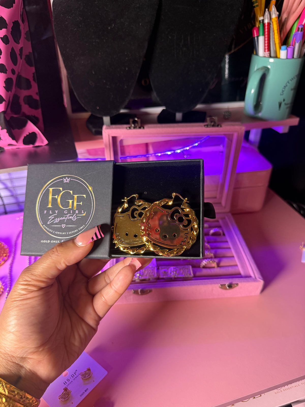 HELLO KITTY GOLD HOOP EARRINGS