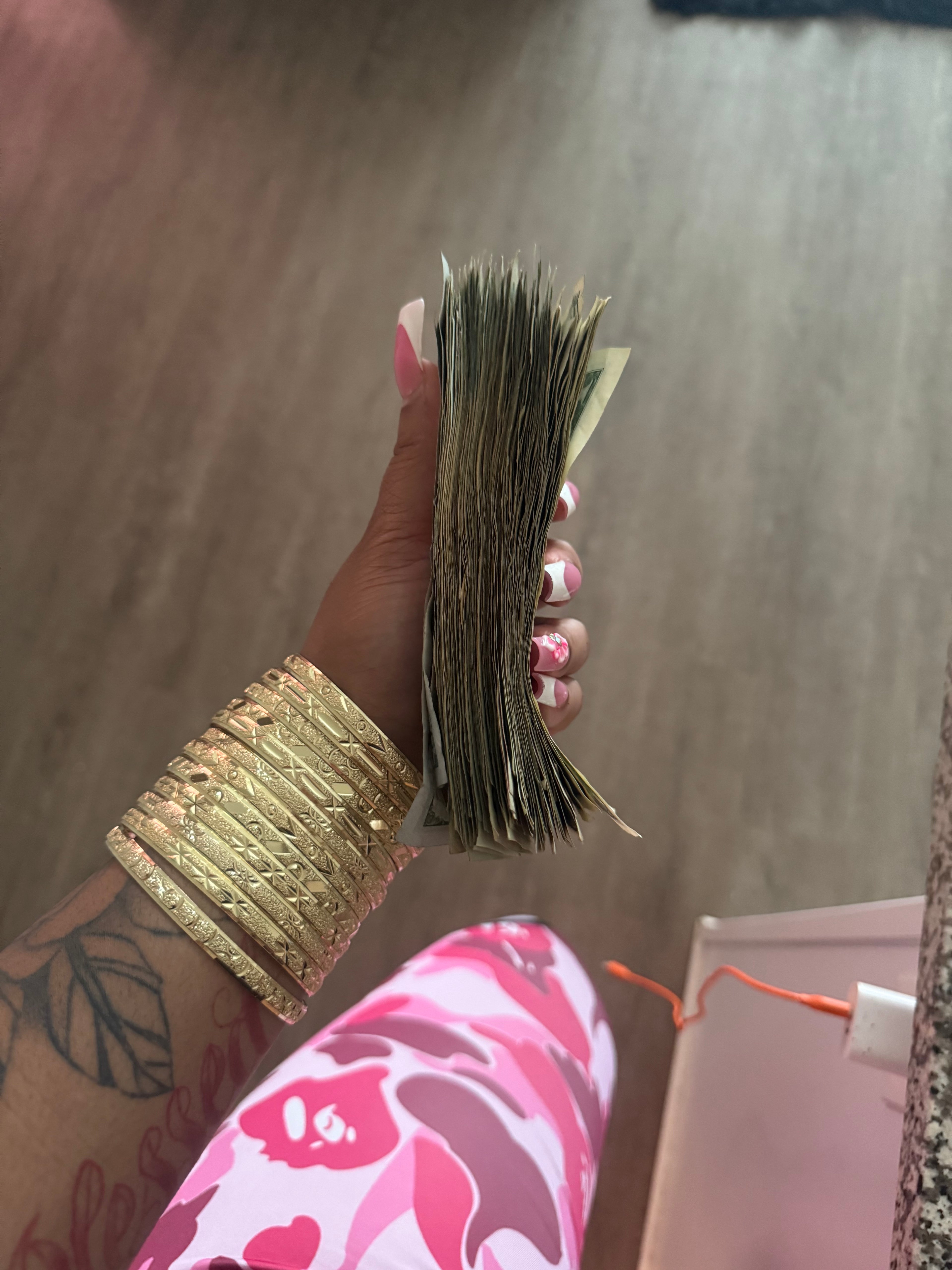 GOLD bangles (4 pc set)